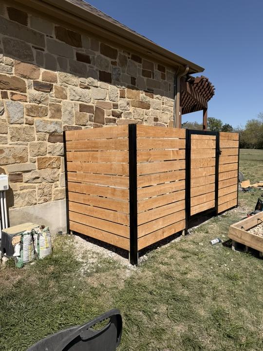Horizontal wood equipment screen with steel frame