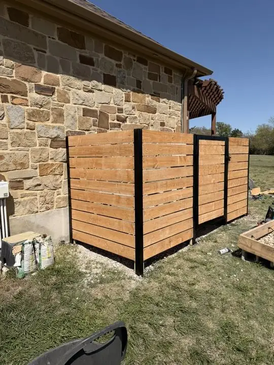 Horizontal wood equipment screen with steel frame