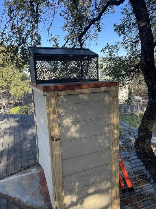 Steel chimney cap with expanded metal screen
