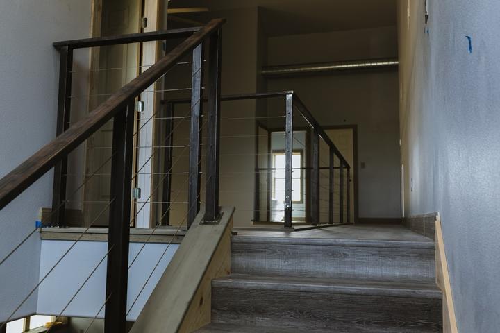 Cable rail around upstairs landing and stairwell